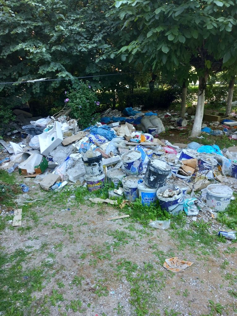 Transport moloz deșeuri mobila mutări debarasari golim locuinte