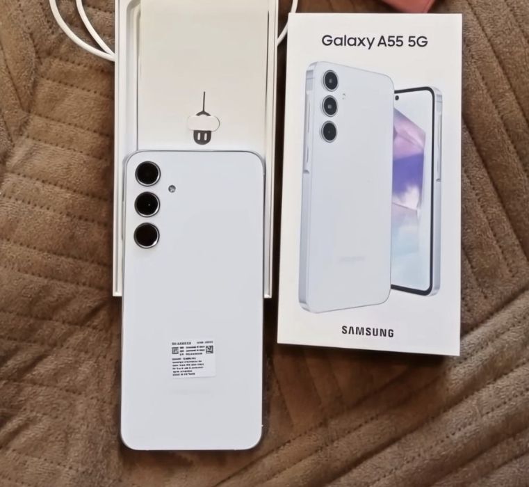 Срочно продам Samsung A55 5G 8/256gb