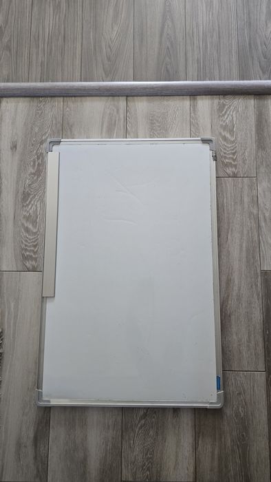 De vânzare tablă de scris 90/60 cm!