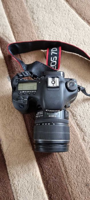 Продам фотоаппарат Canon