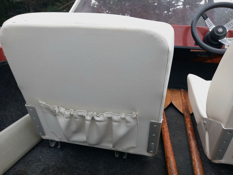 Лодка с 25 коня мотор и колесар