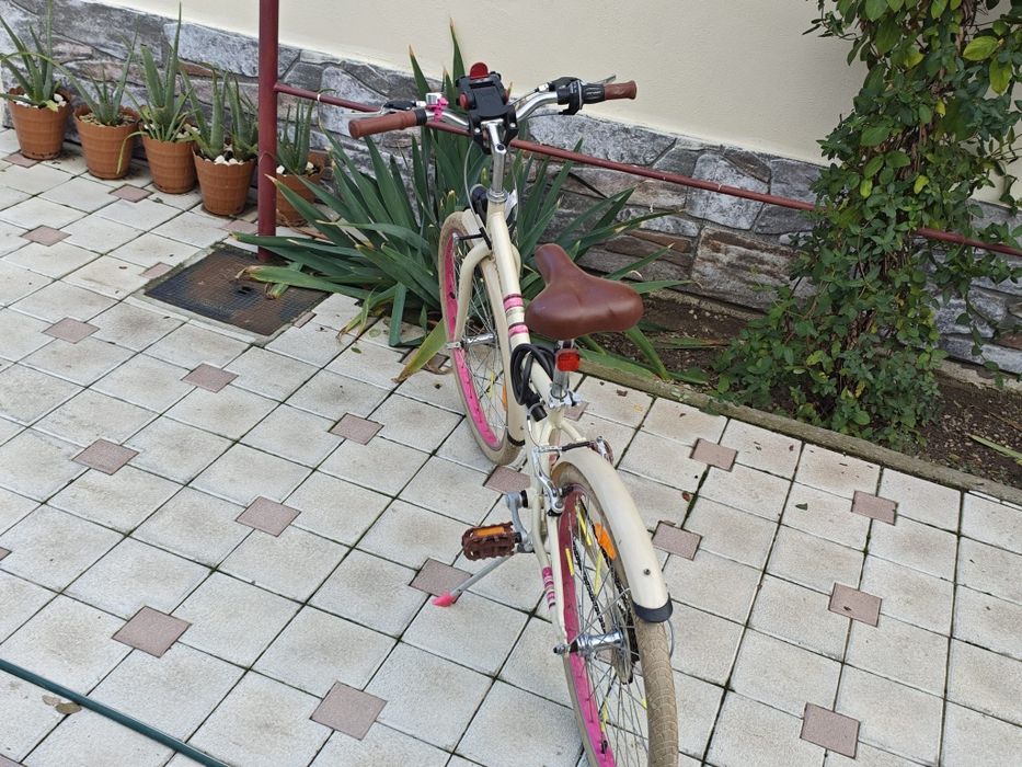 Bicicleta de vânzare