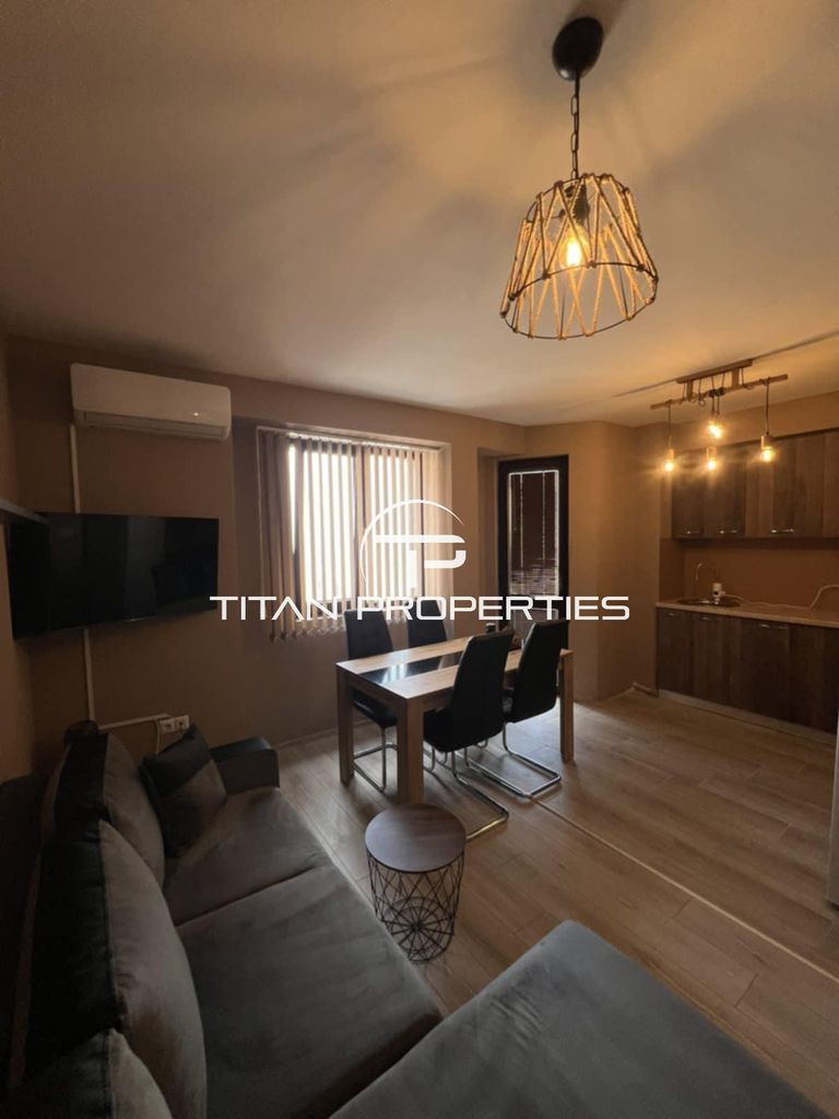 Дава се под наем Тристаен апартамент в Варна, Колхозен пазар - 80 кв.м за 650 € - Снимка #2