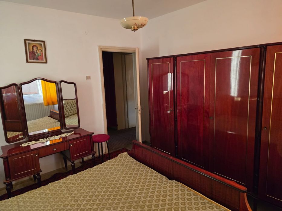 Închiriez apartament cu 2 camere în Grivița