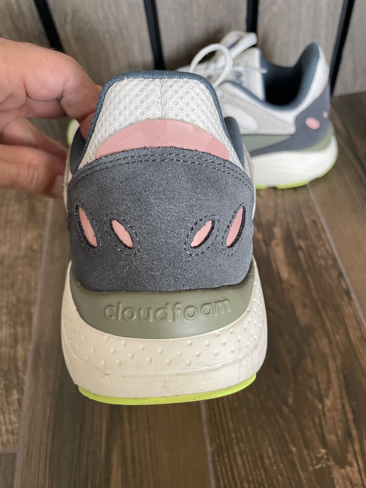 Маратонки Adidas 41,5