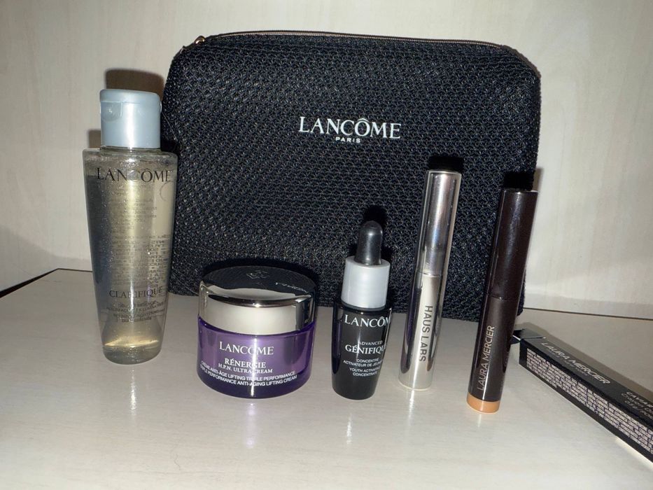 Набор Lancome в косметичке