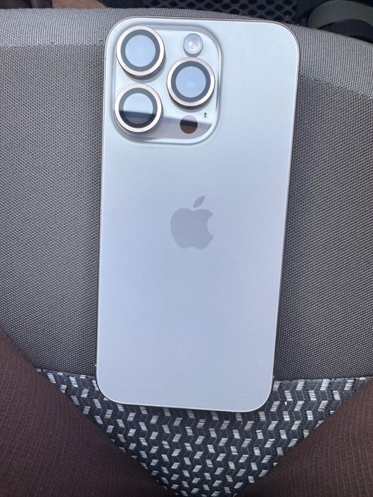 Iphone 15 pro titan