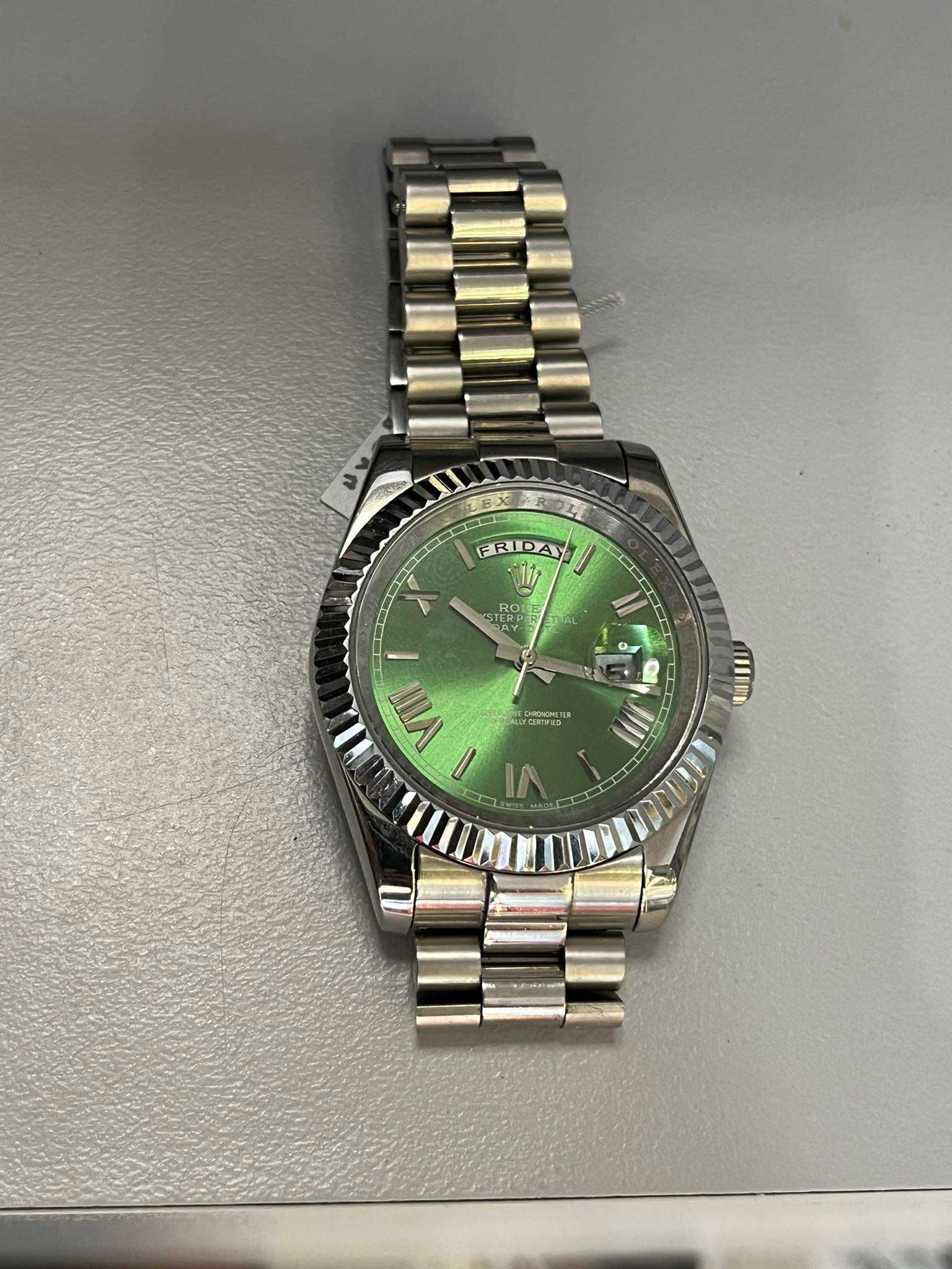 Часовник Rolex Oyster Perpetual