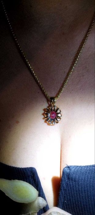 Издържан медальон с голям естествен рубин и неповторим дизайн! Уникат!