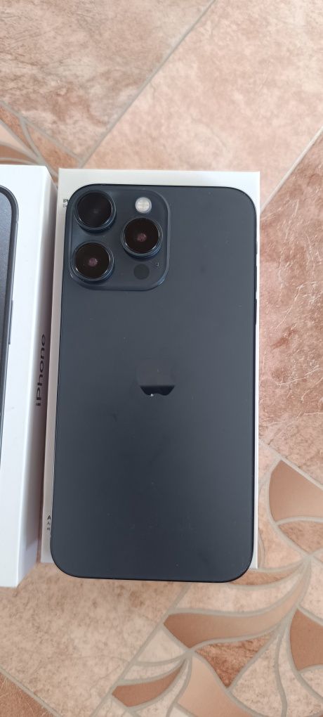 IPhone XR 256gb в корпусе 15 Pro