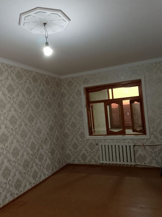 3 хонали 4этаж квартира сотилади угловой  38 900$ Шербуддин