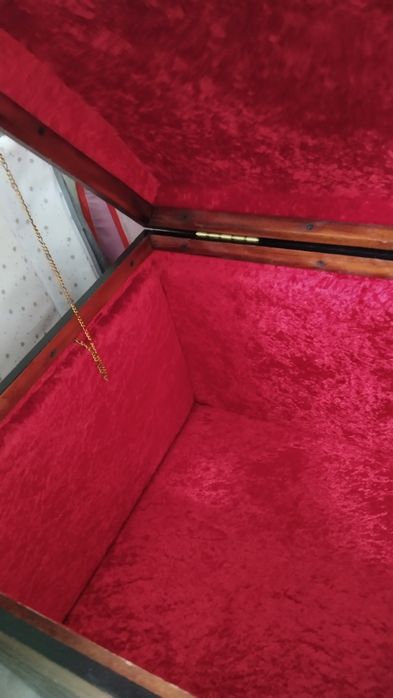 Продам деревянный сундук ручной работы