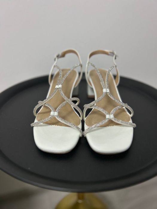 Sandale albe mireasa