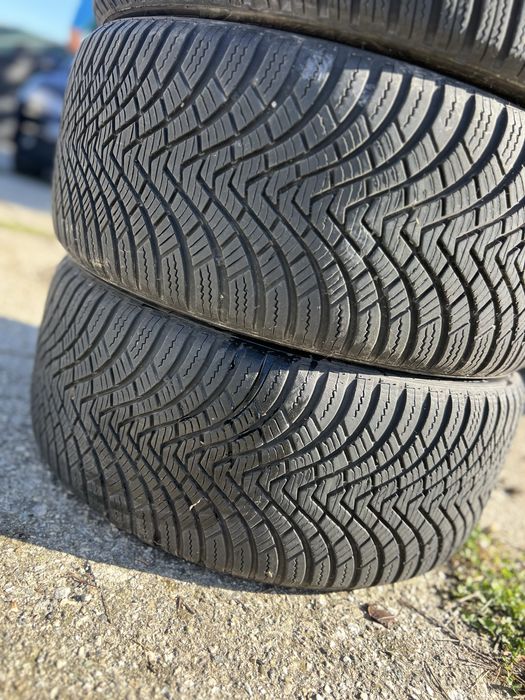 Зимни гуми 225/40/18 Brigesgone /Laurenn . 8 мм грайфер .dot20/22