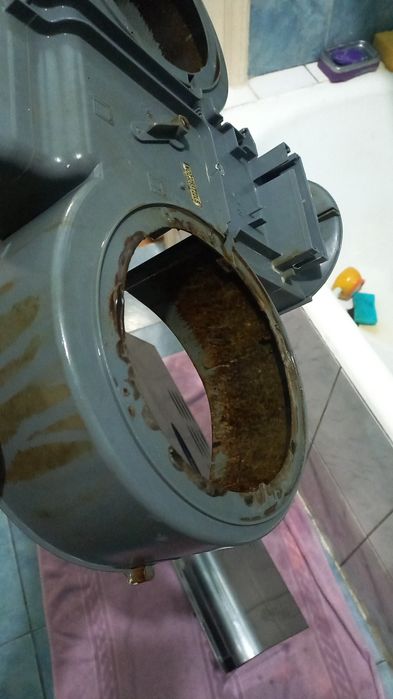 Curat hote de aragaz