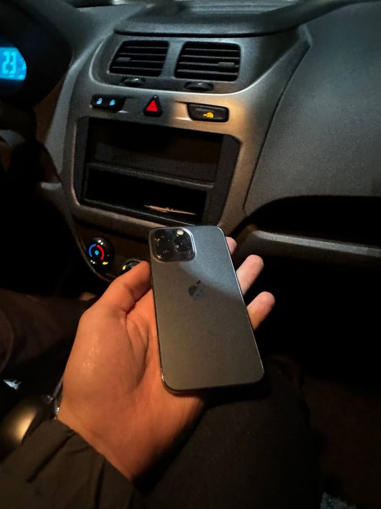 IPhone 13 pro max LL/A