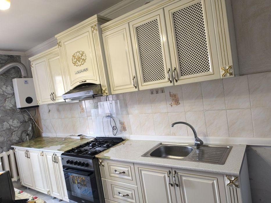 Кухонный мебель срочна