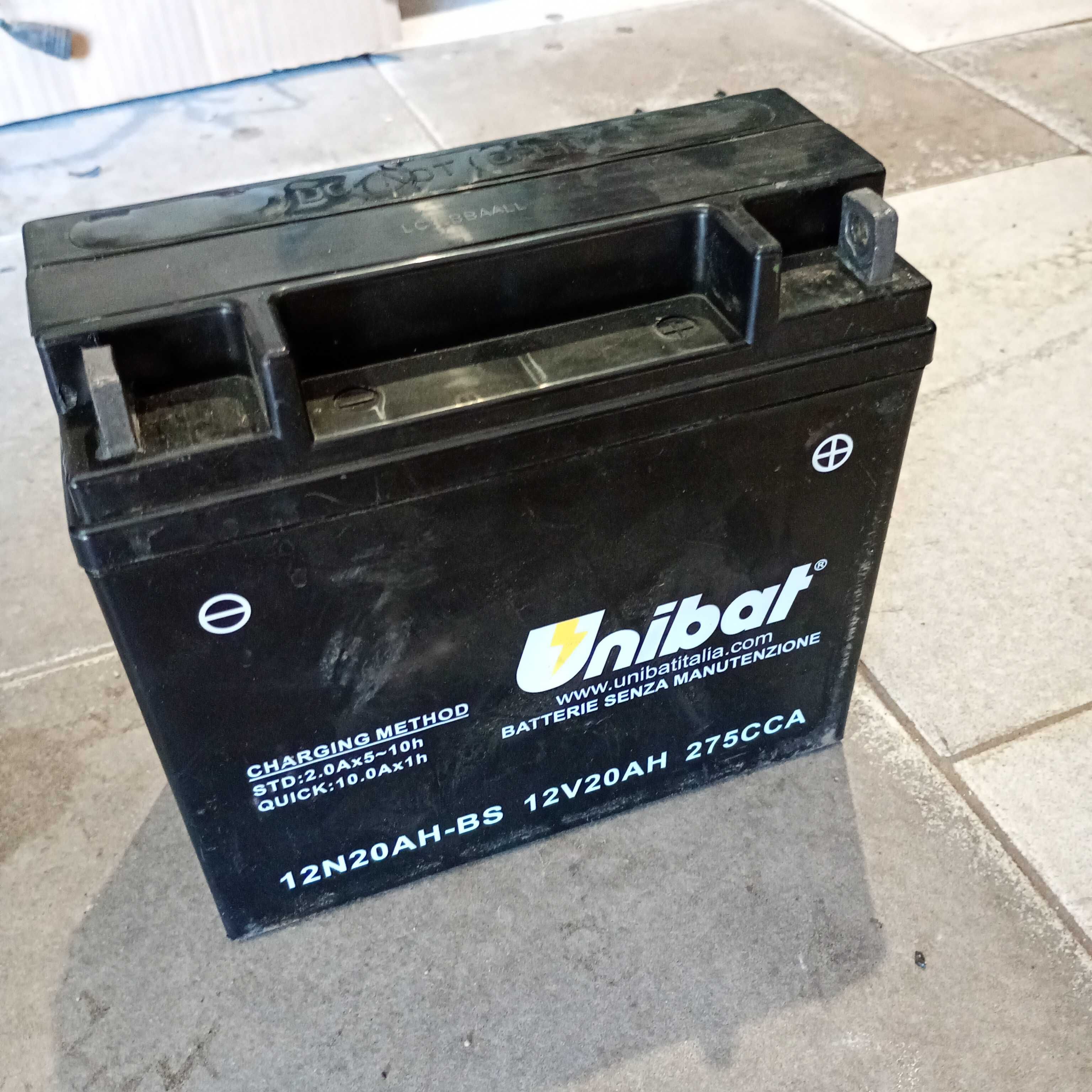 Акумулатор Unibat12V20AH