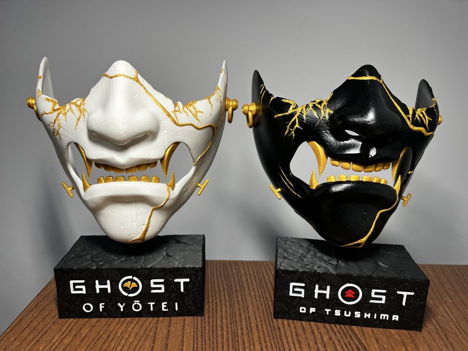 Ghost Of Yotei Set 2 Măști / Ghost of Tsushima + Suporturi