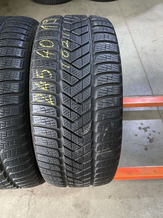 Anvelope iarna 245/40/19 Pirelli Sottozero 3 245 40 19 R19