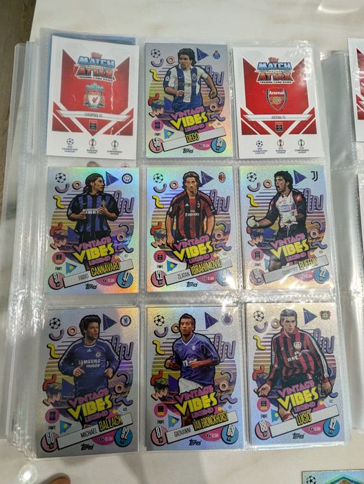 Футболни карти match attax