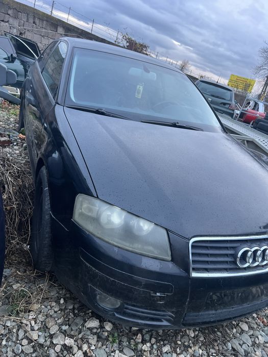 Dezmembrez Audi A3 motor cutie bara fataspate usa kit pornire stop far