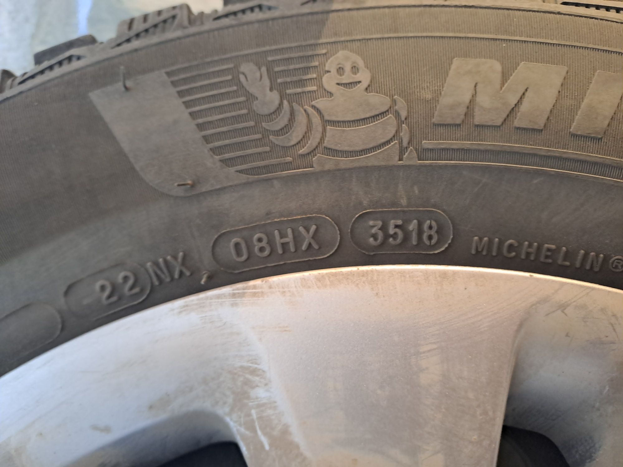 Зимние шины Michelin X Ice North 4