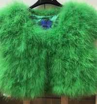 Дамски къс зелен Елек с естествен косъм от фини пуешки пера