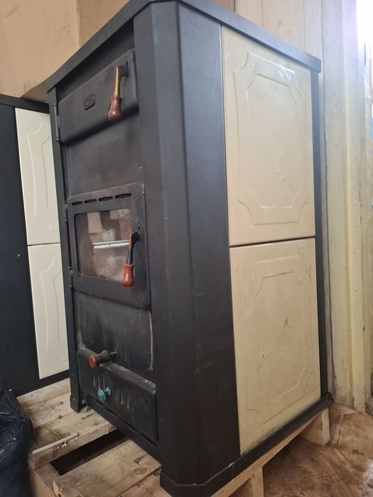 Продавам два броя Прити камина
