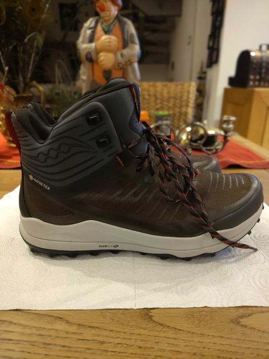 Маратонки Saucony