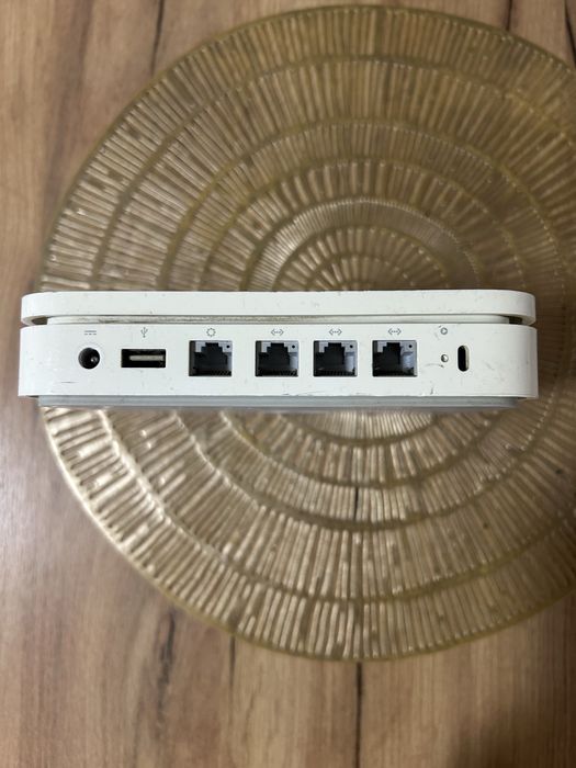 Apple AirPort Extreme A1143 – Router WiFi Retro Apple