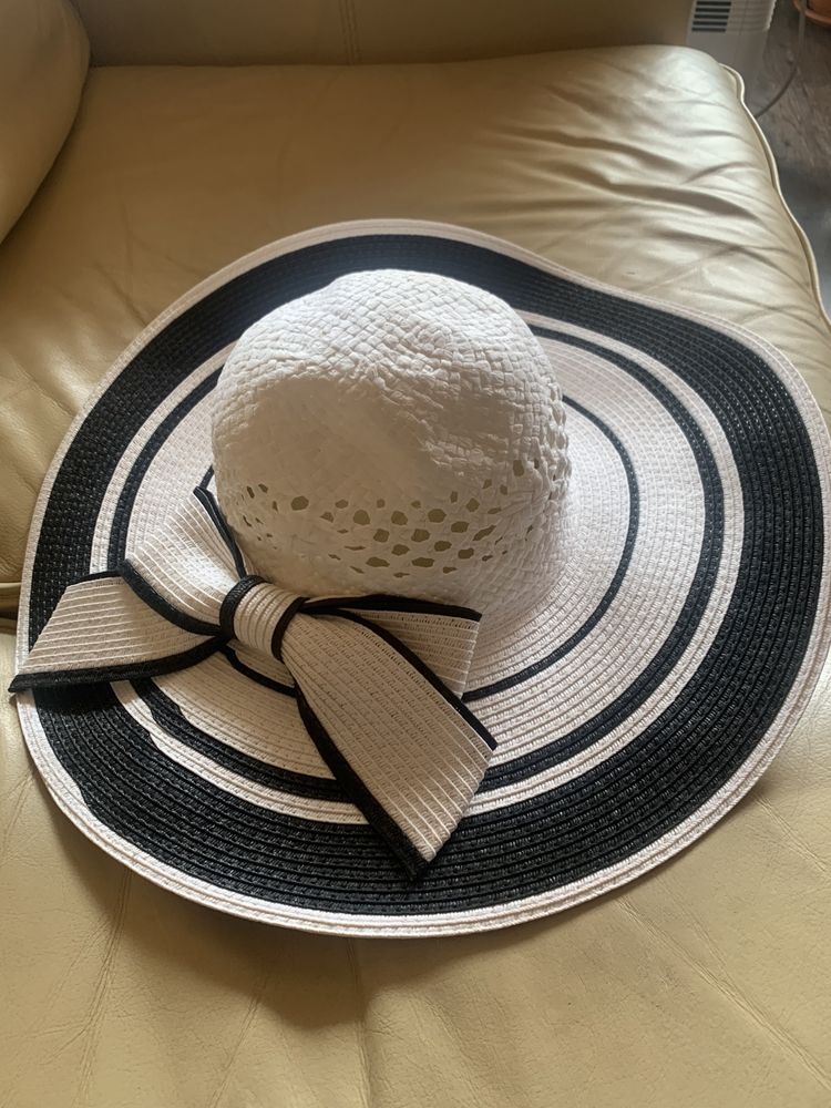 Нова плажна шапка Bonatti