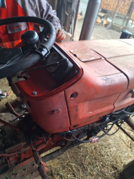 Tractor U445 cu o maneta