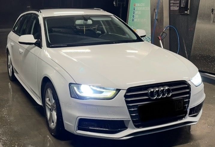 Audi A4 SLINE 2.0TDI