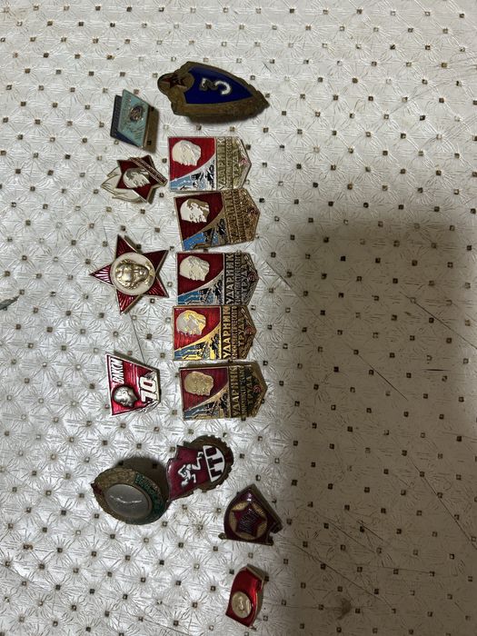 продам значки ссср