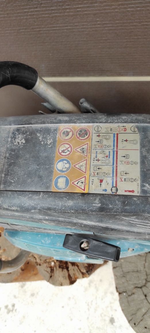 Бензинов фугорез Makita EK 6100