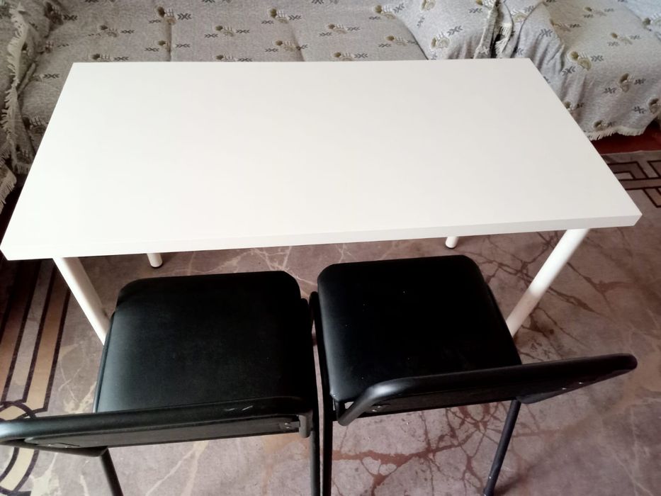 Продам стол со стульями