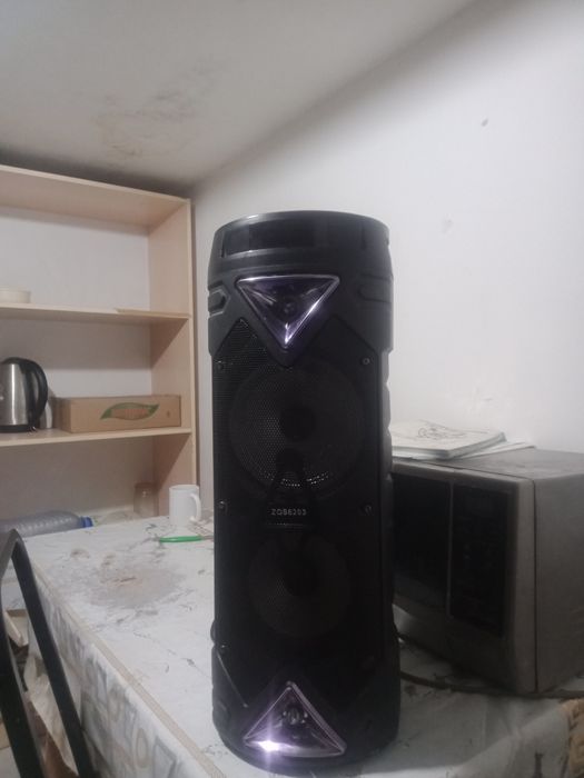 Продам музыкальную колонку