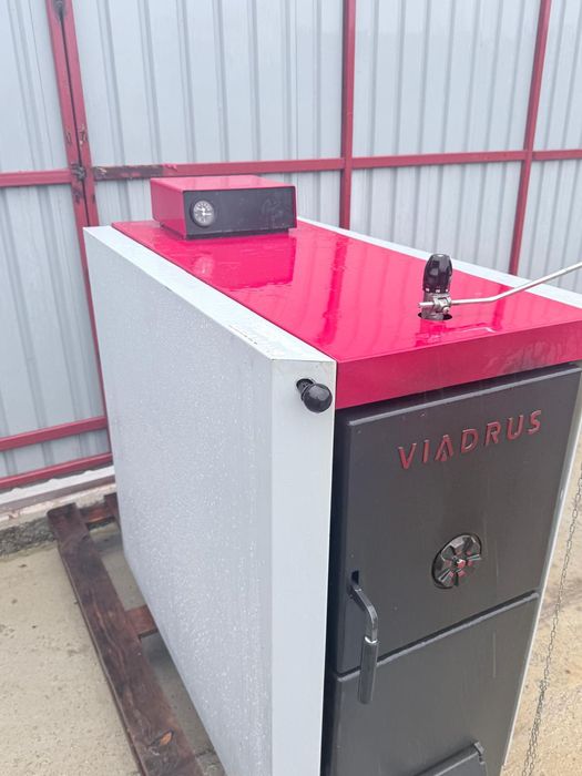 Vând centrala viadrus 40 kw