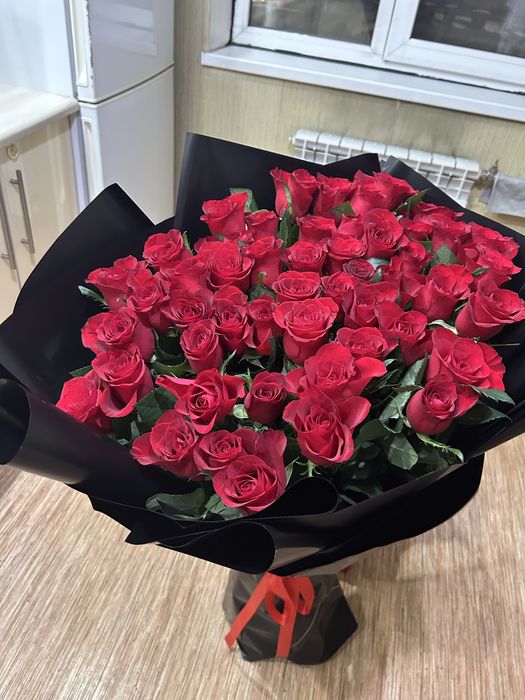Роза метровая, свежая