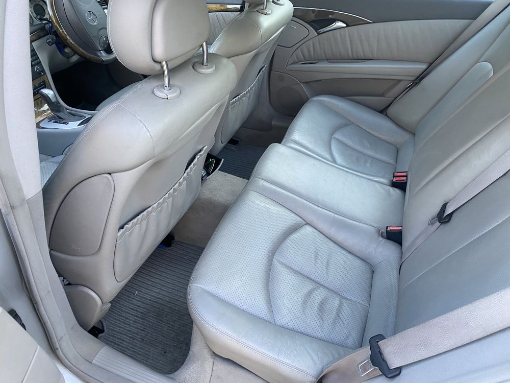 Mercedes E320 на части