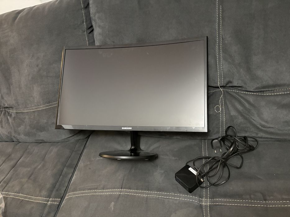 Monitor curbat LED VA SAMSUNG C24F390FHU, 24", Full HD, 60Hz, negru