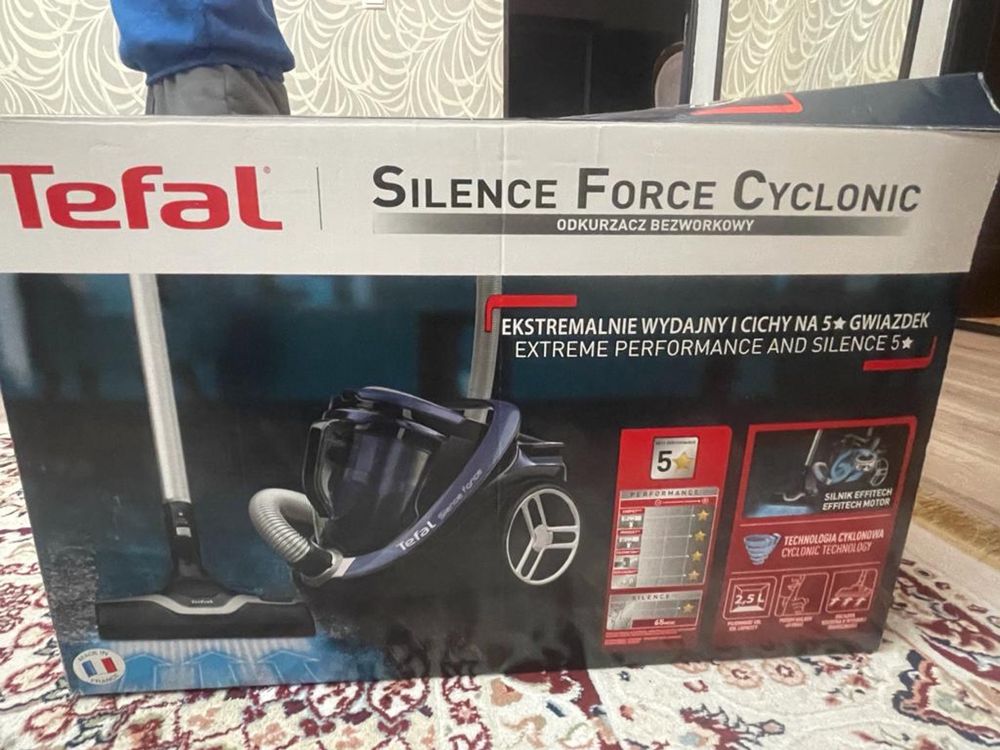 Продам пылесос tefal TW7690EA