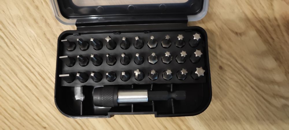 Макита,зарядно,DHP485 ,453,винтоверт.батерия ,вл1830.bl1830.чанта хилт