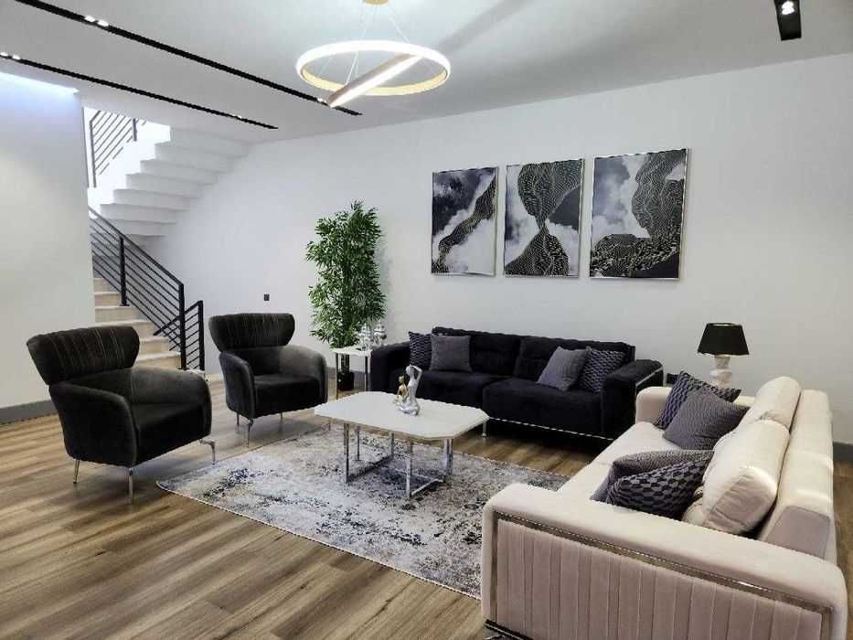 Срочно! 2-этажный дом 277 м² с бассейном и ремонтом, Парк Узбекистан