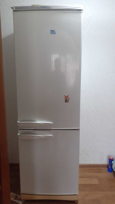 Продам холодильник