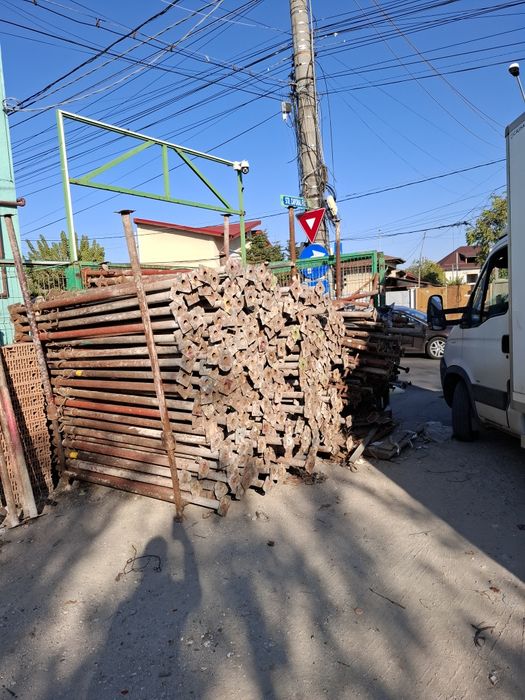 Închiriez schela și popii metalici