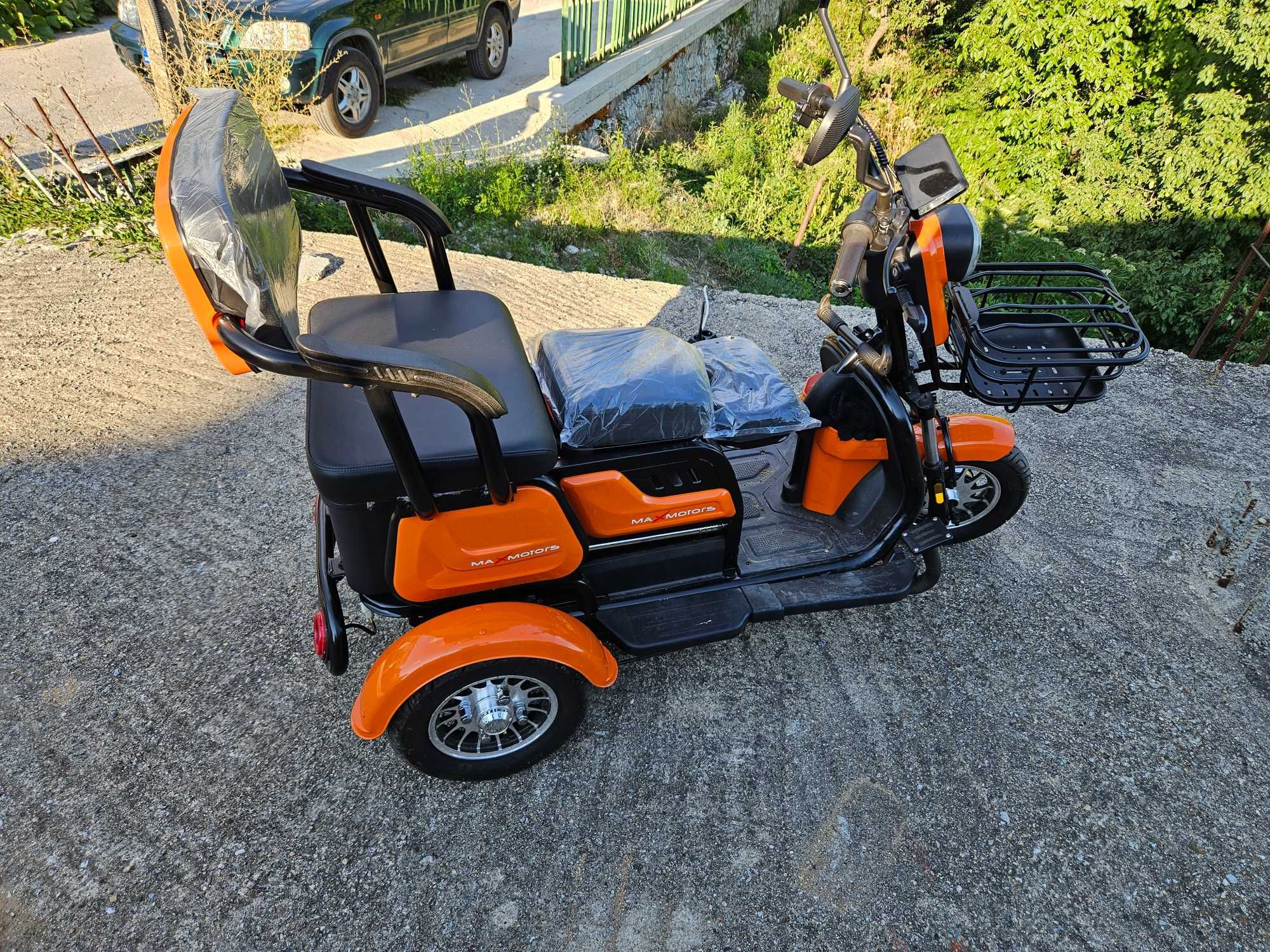Електрическа триместна триколка MaxMotors X1 2000W