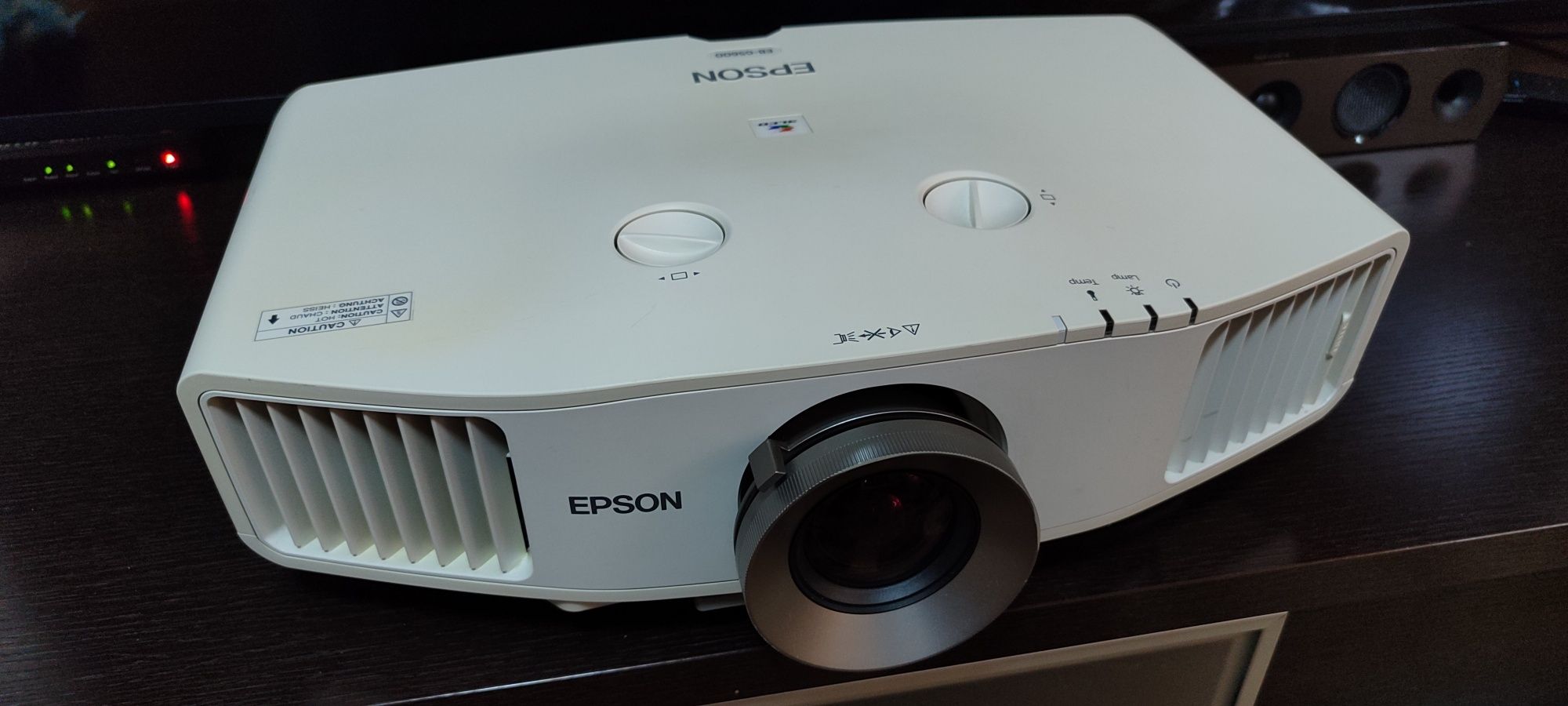 Видеопроектор Epson EB-G5600