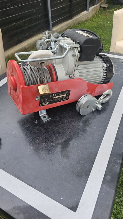 Troliu Einhell(roaba+suport+cârlig1000kg)